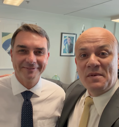 Cabo Gilberto e Flávio Bolsonaro destacam obras na Paraíba