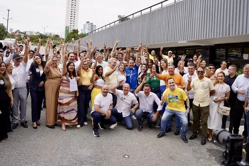 Efraim filia vereadores e presidente da FAEPA no PL em Campina