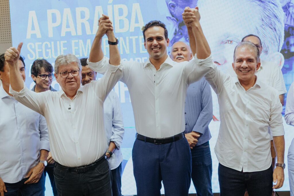 Lucas Ribeiro prestigia posse de Nabor Wanderley na Paraíba