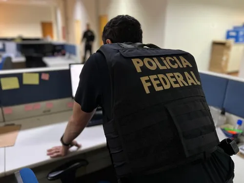 MPF denuncia 10 por fraude em concurso da Polícia Federal