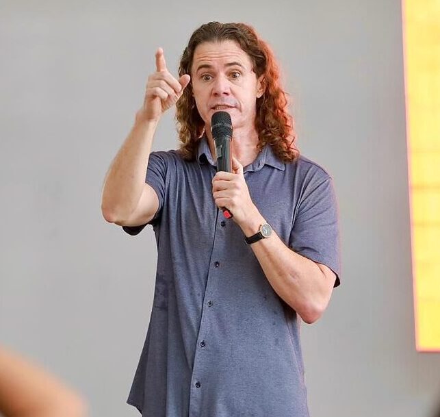 Veneziano define chapa e projeta crescimento do MDB