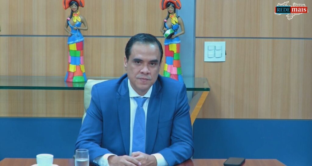 Feliciano defende fim da escala 6x1 e cita turismo