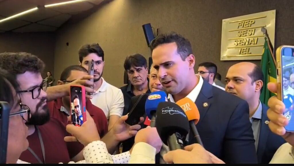 Lucas Ribeiro neutraliza atritos na chapa por apoios