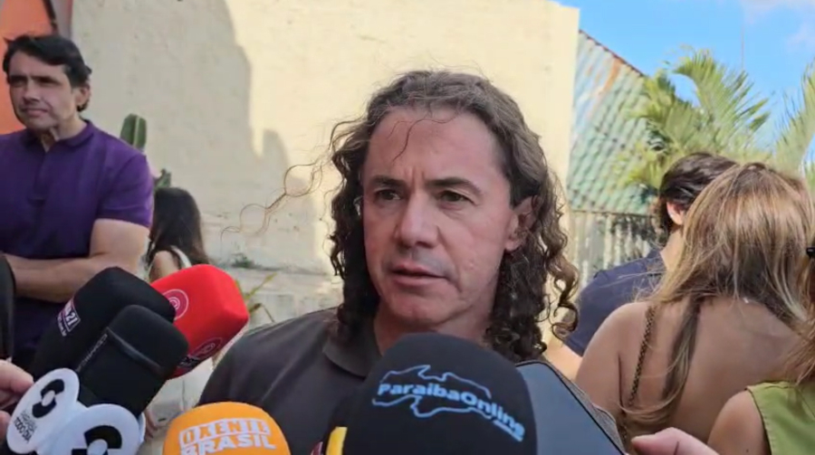 Veneziano ratifica voto a favor da indicação de Lula ao STF