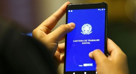 Informalidade cai no primeiro trimestre e rendimentos sobem