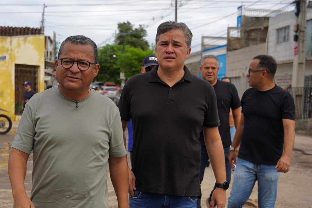Efraim reforça apoio às vítimas das chuvas na Paraíba