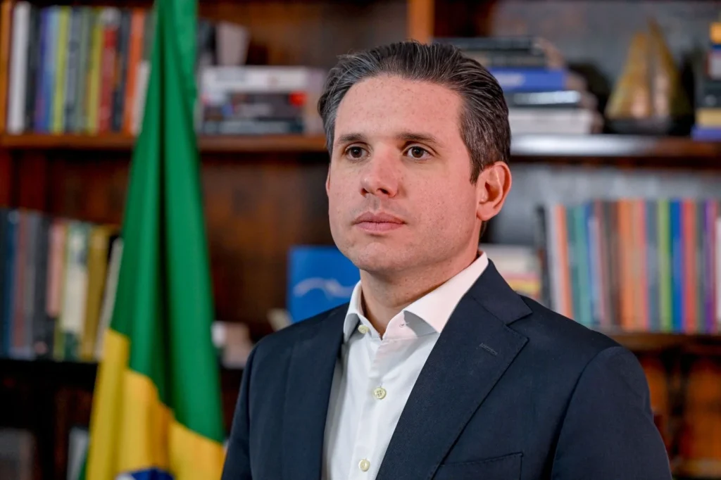 Hugo Motta lidera intenções para deputado federal na PB