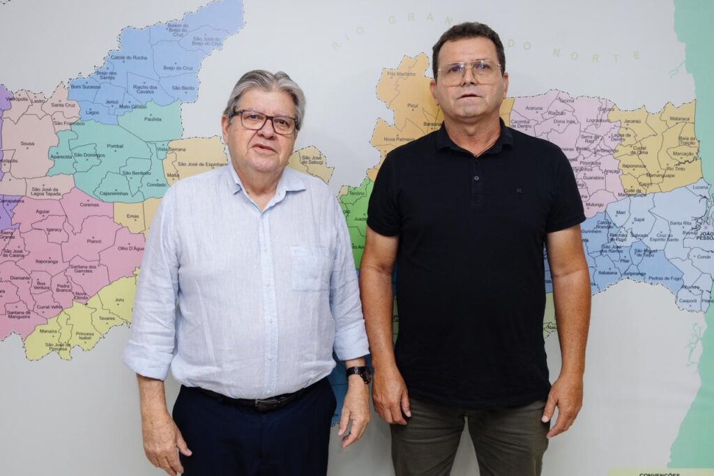 Prefeito de Sumé declara apoio a João Azevêdo ao Senado