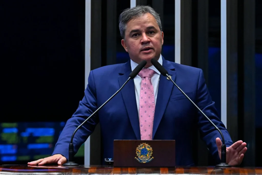 Efraim cobra transparência sobre leilão bilionário da Cagepa