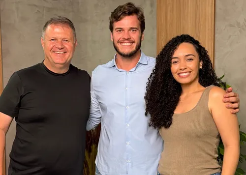 Bruno nomeia Anny Karenine como secretária de Cultura