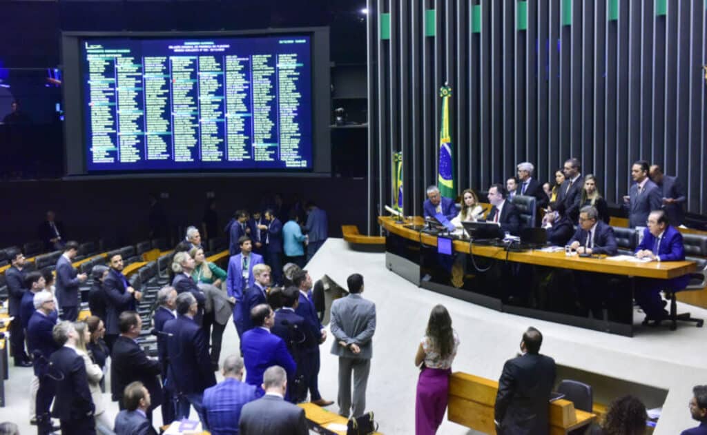Como votaram os congressistas paraibanos nos vetos de Lula