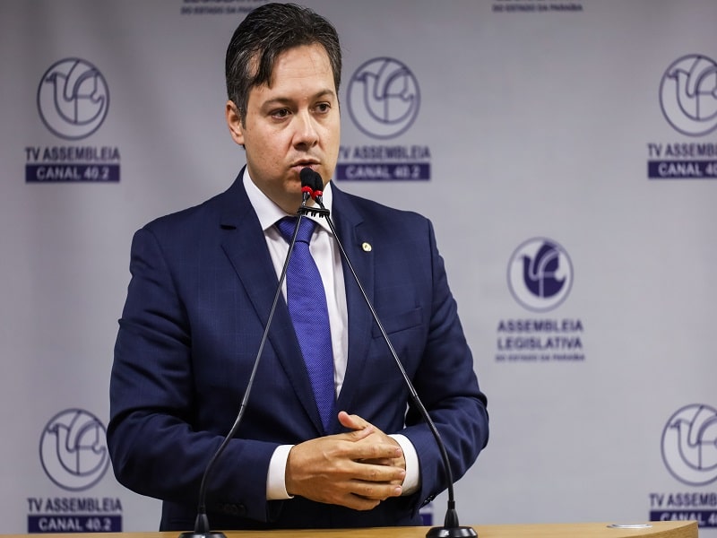 Júnior Araújo culpa "desvio de rota" de José Aldemir