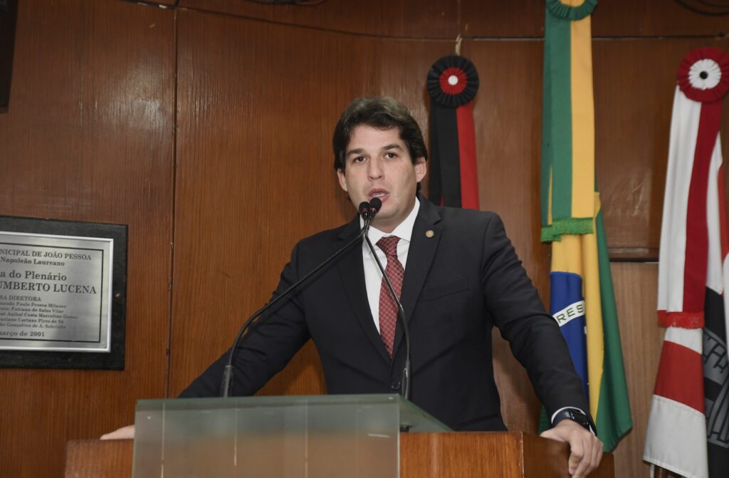 Líder da oposição exige ressarcimento e revogação imediata