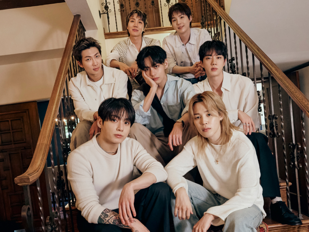 BTS pede que fãs curtam shows sem celulares levantados
