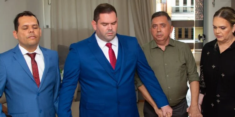 TRE-PB mantém prefeito e vice de Alagoinha em cargo