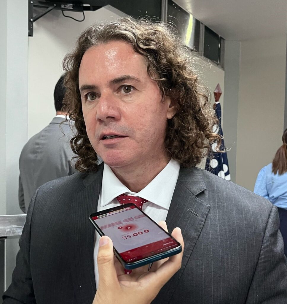 Veneziano diz que candidatura de Nabor enfrenta barreiras