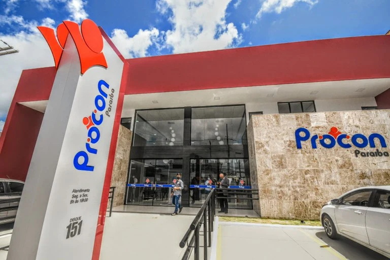 Procon-PB notifica estacionamentos por cobranças abusivas
