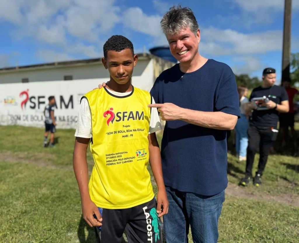 Ruy Carneiro impulsiona projeto esportivo que atende jovens