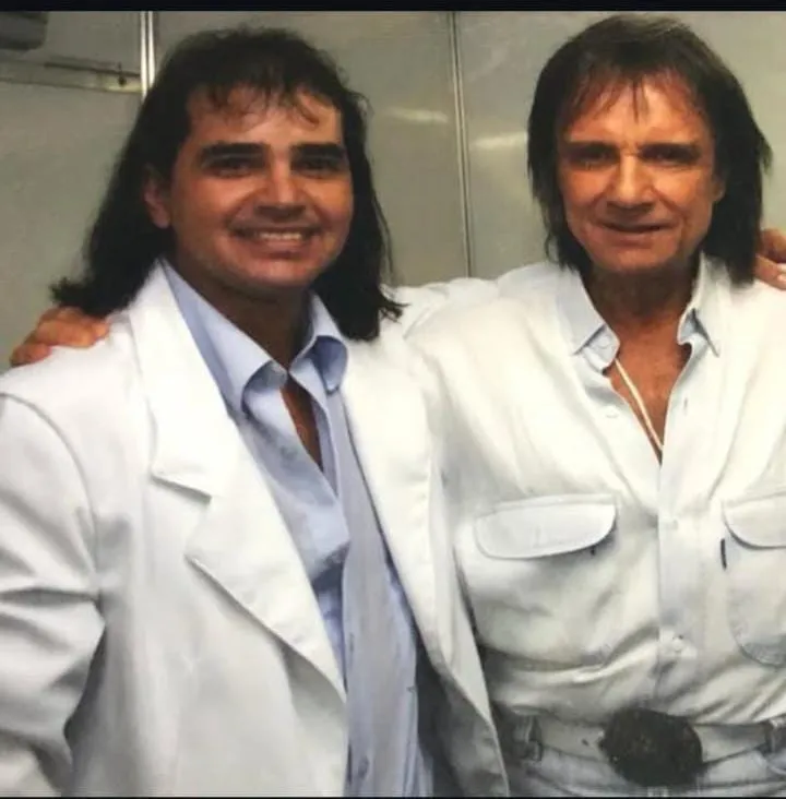 Cover tenta sétimo encontro com Roberto Carlos em Campina