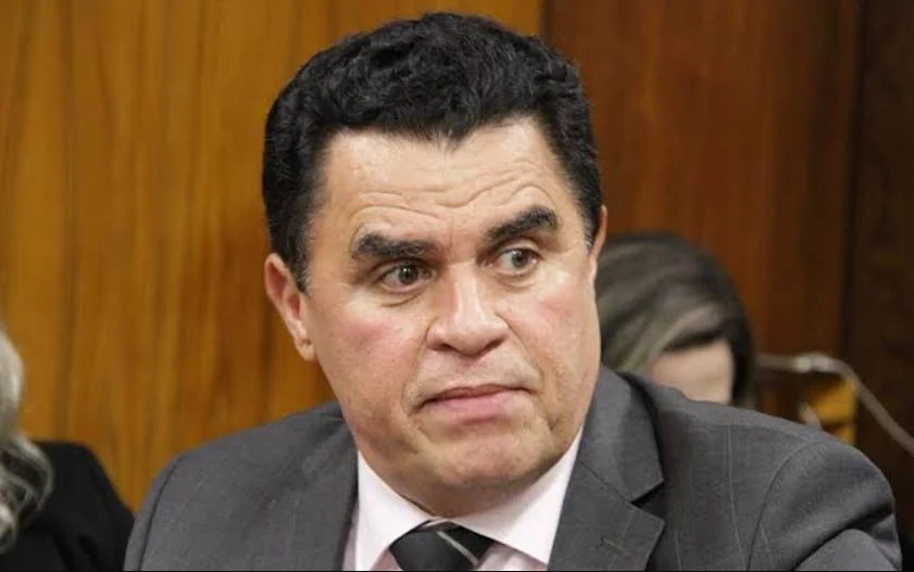 Santiago diz que escolha de vice de Lucas será coletiva