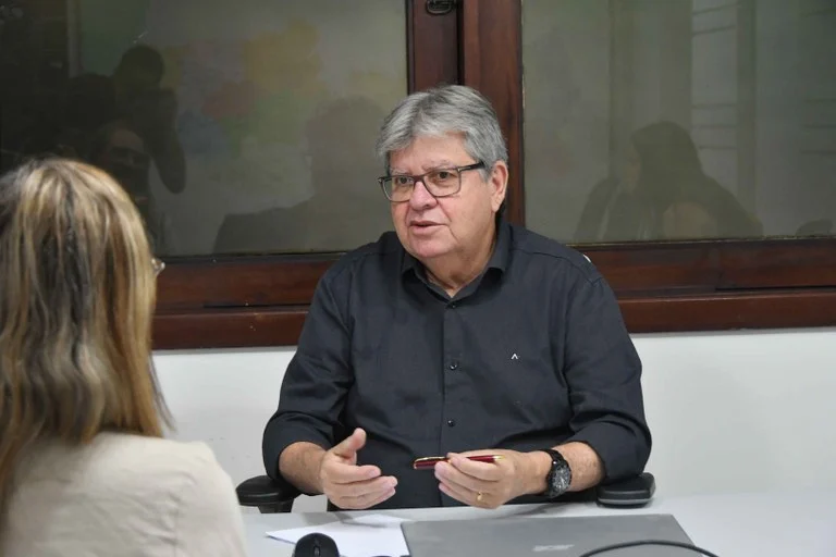 João Azevêdo nega impedimento à indicação de Odon Bezerra