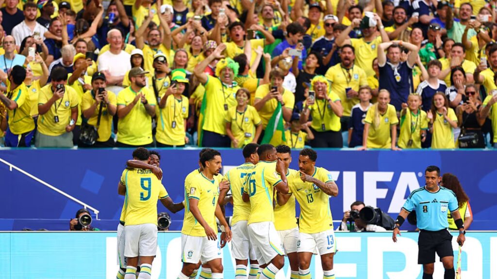 Fifa deve adiar início de Brasil x Noruega por calor