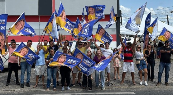Janny Milanês lança campanha em Bayeux com adesivaço