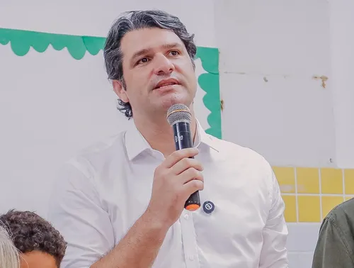 Léo Bezerra confirma apoio a Nabor e sela acordo político
