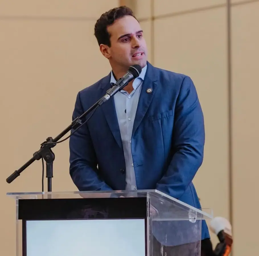 Lucas Ribeiro adia anúncio do vice; definição em horas
