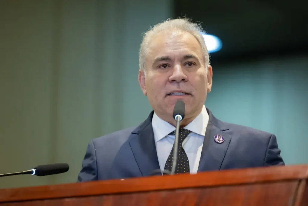 Queiroga critica chapas e diz haver deslealdade interna